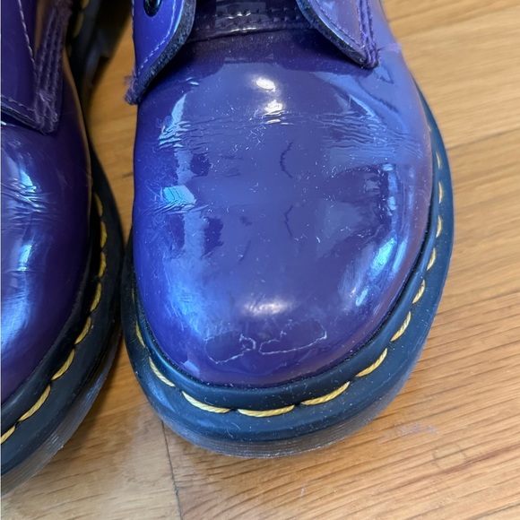 Dr. Marten's Purple 1460 WOMEN'S PATENT LEATHER LACE UP BOOTS - Picture 7 of 16